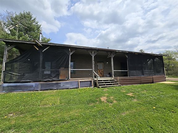 3rd image of 3310 Baker Hill Rd