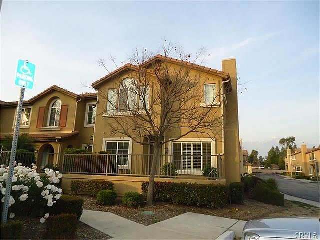 1st image of 1125 N Solano Privado