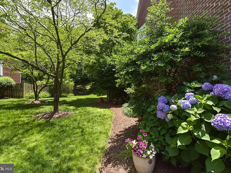 6801 McLean Province Cir — Photo 3
