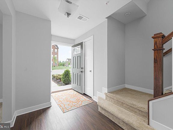 4th image of 5917 Sauerwein Way