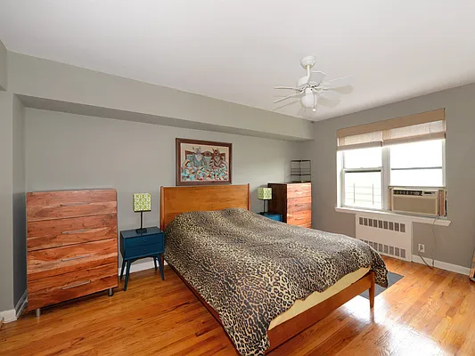 Sold by Century 21 Benjamin Realty | media 34