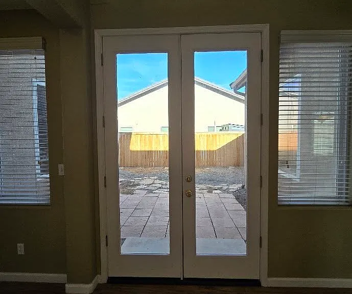 4225 N Del Rey Ave — Photo 6
