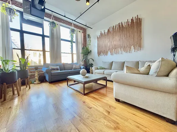 9 Mckibbin Court image 1 of 15