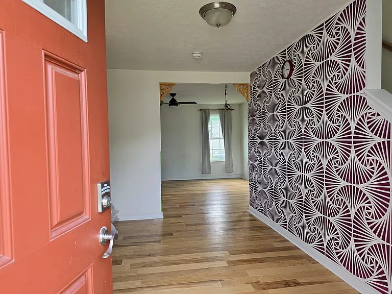 114 Glenridge Cir — Photo 9