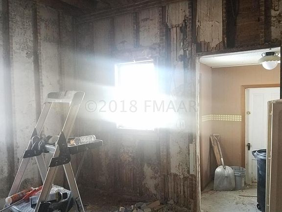 5th image of 210 Norman Ave NW