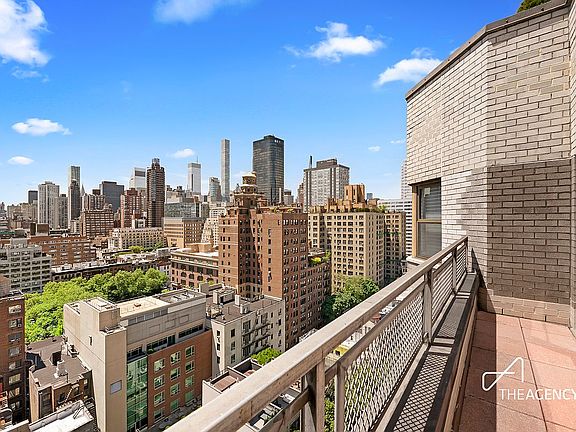 2nd image of 345 E 69th St #Phd