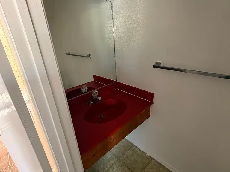 1728 W Avenue J #1 — Photo 5