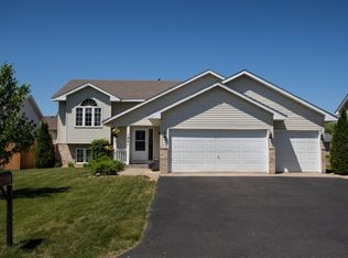 1821 Lillian Dr, Hudson, WI 54016