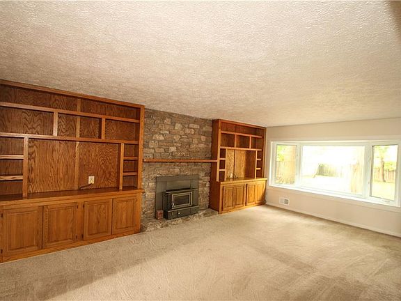 3rd image of 1336 Eustis Dr