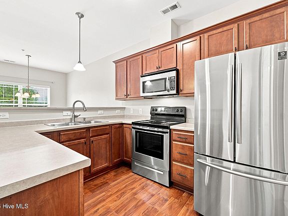 4th image of 4428 Bluebill Drive #3