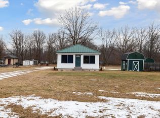 11221 E Valley Rd, Mount Pleasant, MI 48858