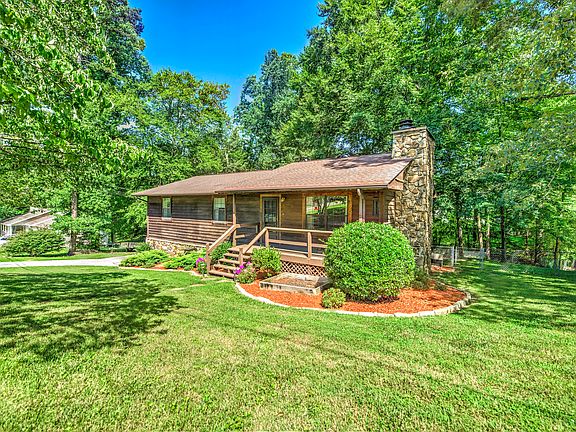2nd image of 3915 Hillbrook Dr