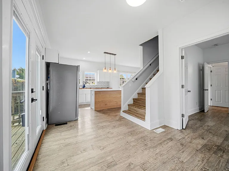 1109 Orange St — Photo 25