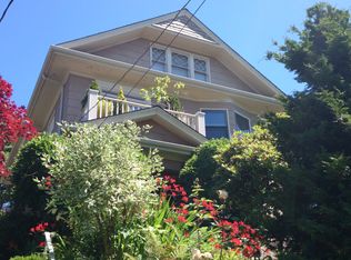 608 11th Ave E, Seattle, WA 98102