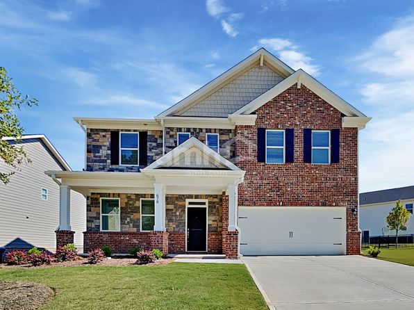 678 Carnaby Ln