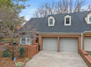 206 Breckinridge Dr, Versailles, KY 40383