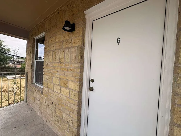 4018 San Agustin Ave #G — Photo 2