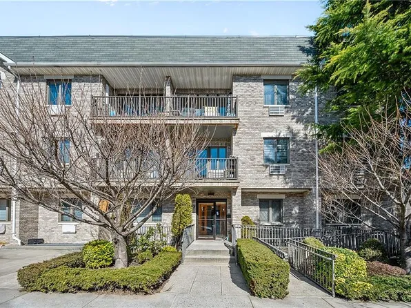 1327 67th St APT 3B, Brooklyn, NY 11219
