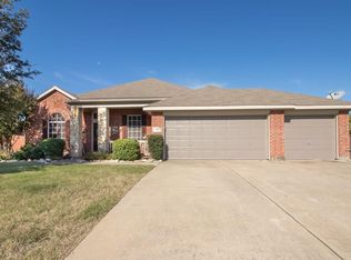 304 Cypress Ct, Forney, TX 75126