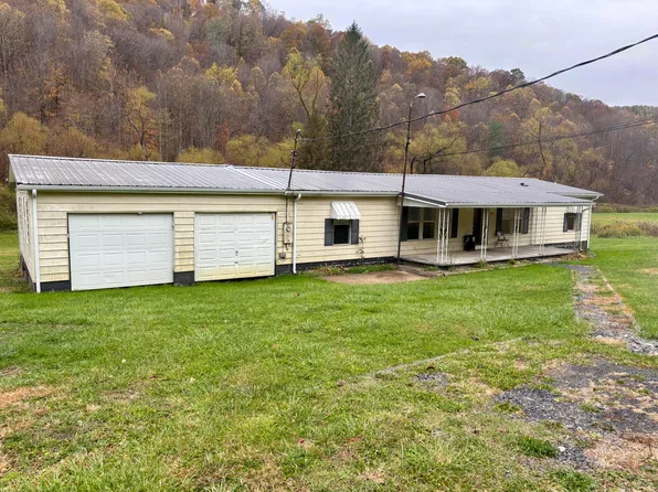 4094 Scenic Hwy, Summersville, WV 26651