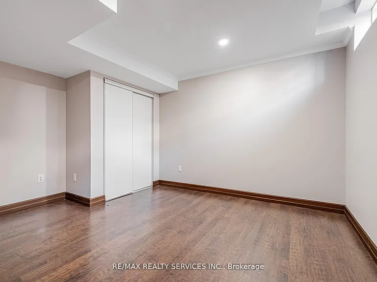 28 Siena Dr — Photo 47