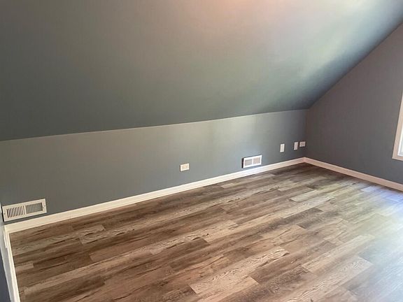 4th image of 2206 N Menard Ave #A