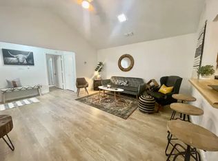 2302 Carol Good Ln, Carrollton, TX 75006