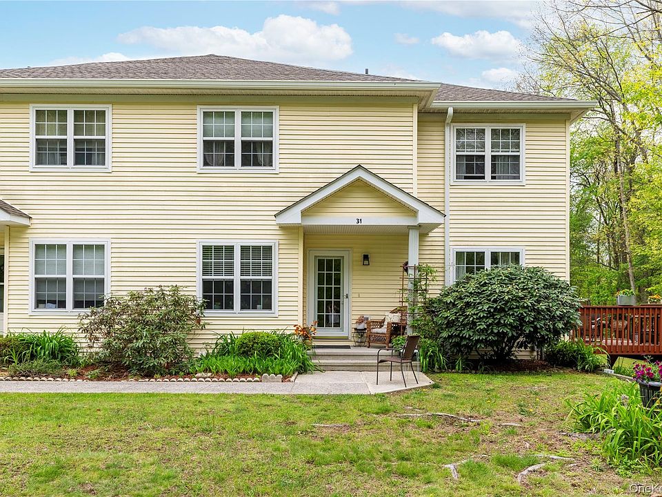 1st image of 129 Stringham Road #31