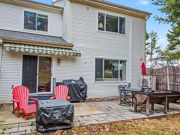 4th image of 22 Steeplebush Road