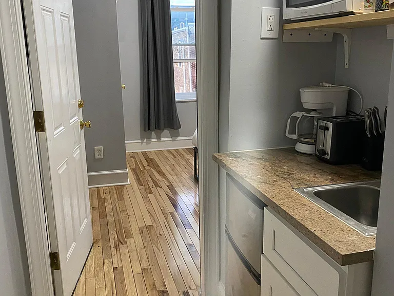 4239 Samson St #2 — Photo 3