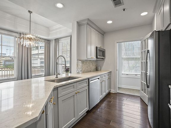3rd image of 850 Piedmont Ave NW #2608
