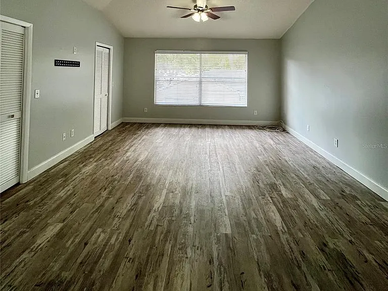 9318 Heritage Oak Ct — Photo 40