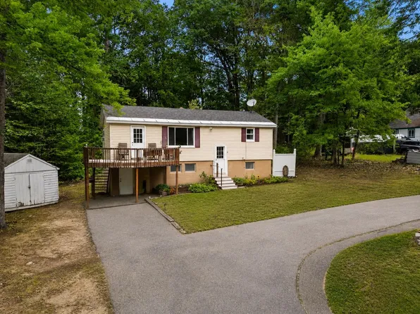 11 Dudley Drive, Middleton, NH 03887