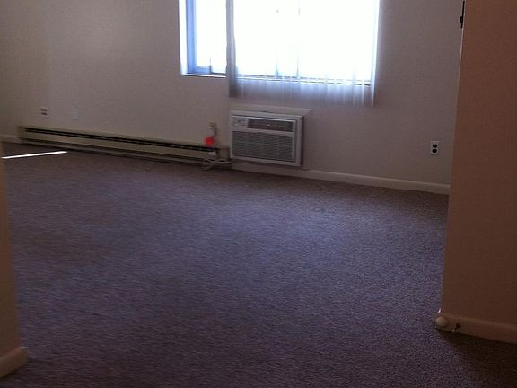 5th image of 11 Harrington Ave APT 4