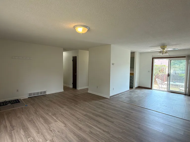 1506 Wildwood Ct — Photo 4