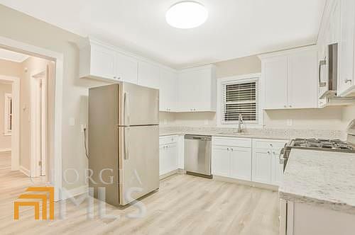 5th image of 195 Woods Dr