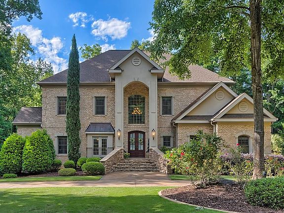 2nd image of 103 Ivy Hall Ln