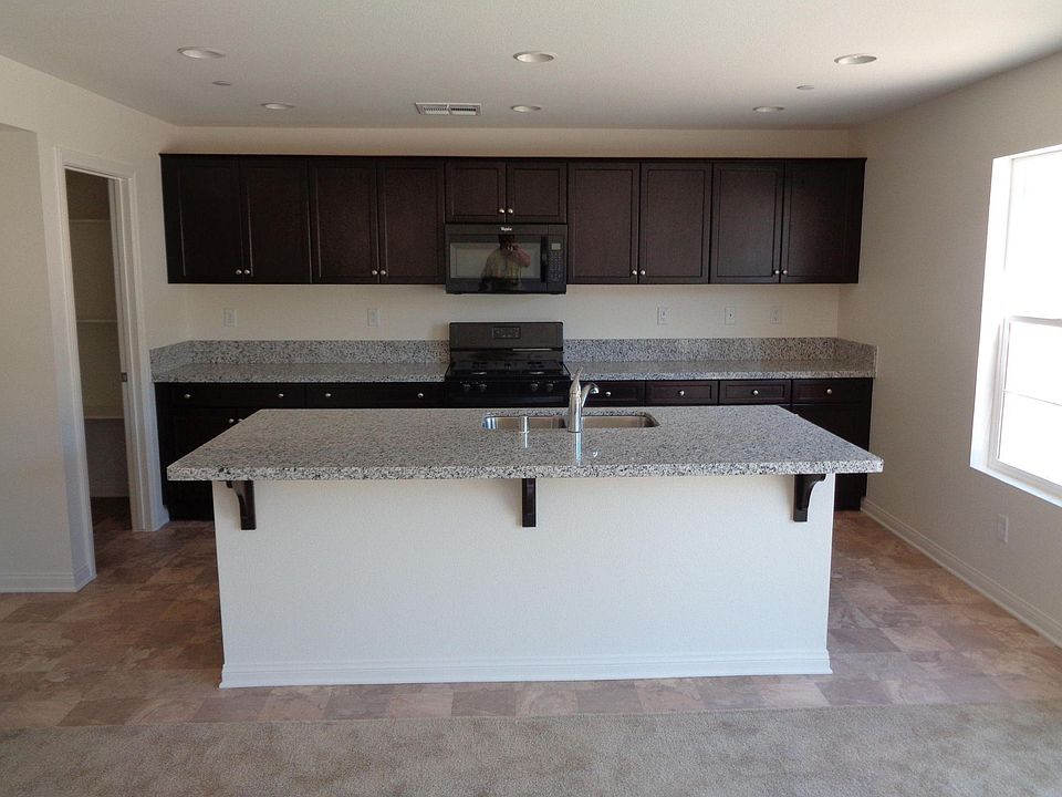 2nd image of 2644 Mulberry Ln