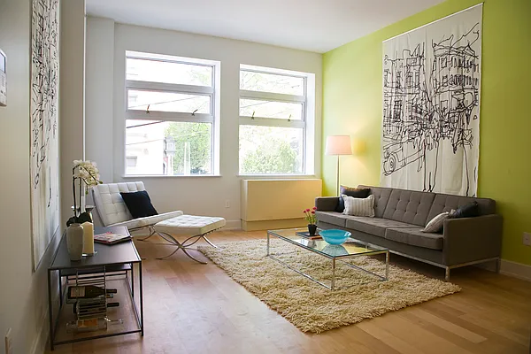 Sold by aptsandlofts.com | media 13