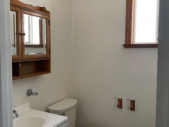 4th image of 3672 Aspen Ave APT 2