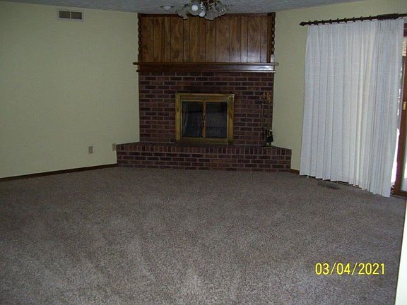 4th image of 1408 S Carr Ave