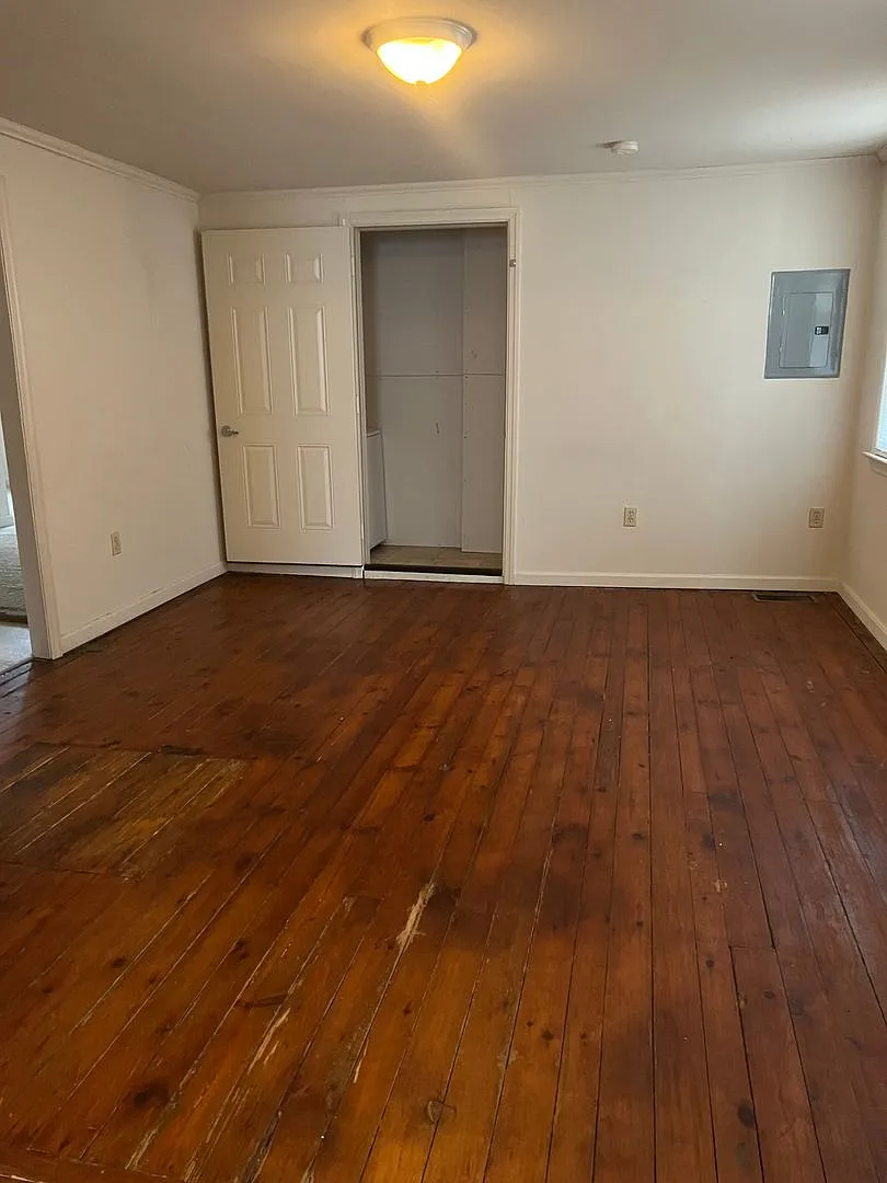 38 E Main Street — Photo 2