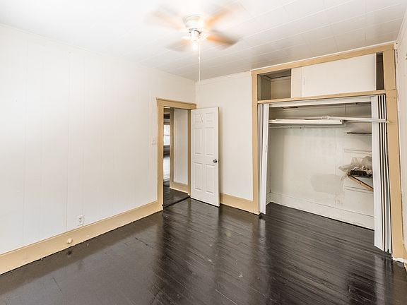 3rd image of 3914 S Presa St