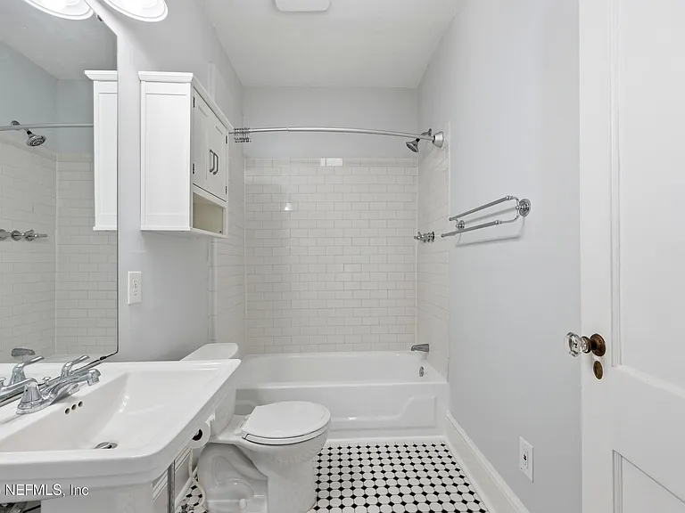 2614 Dellwood Ave — Photo 18