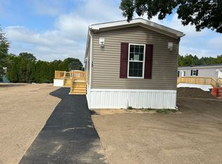 20 Fawn Dr, Plymouth, MA 02360