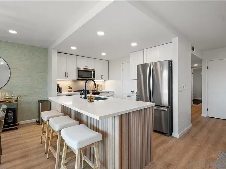 7039 Camino Pacheco — Photo 4