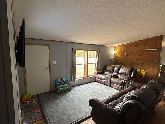 3rd image of 252 Partridge Lane