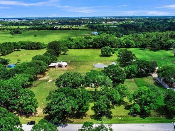 18203 Kitzman Rd, Cypress, TX 77429