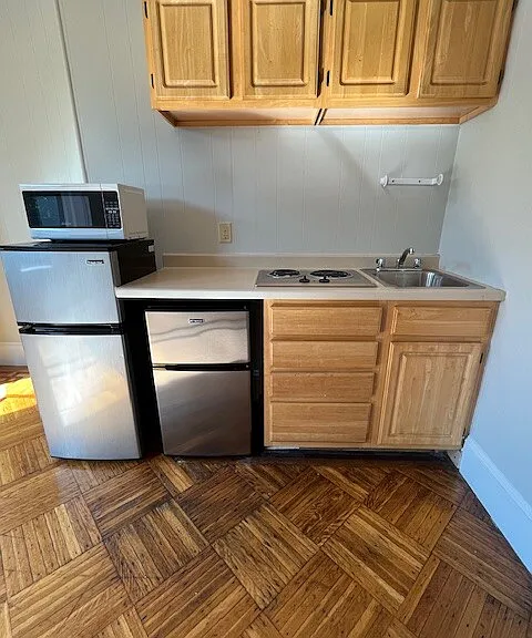 868 Beacon St #7 — Photo 3
