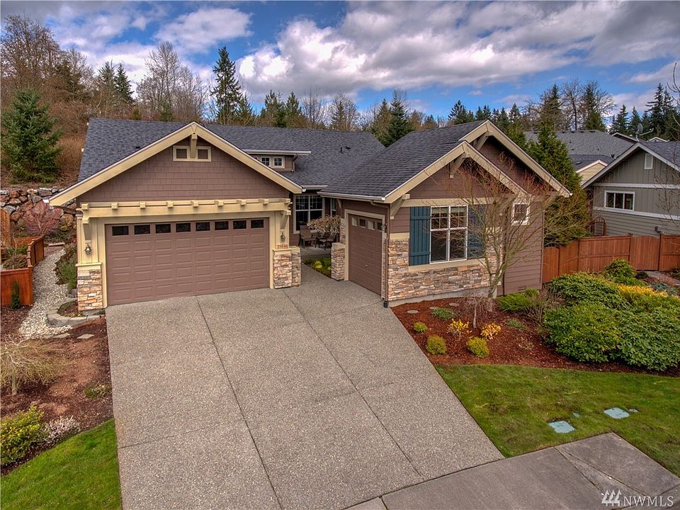 1st image of 23646 NE 135th Way